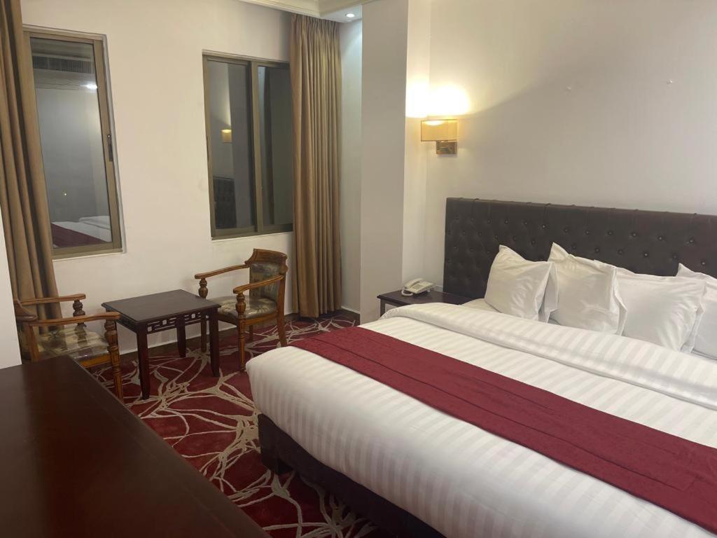 Madison Hotel アンマン エクステリア 写真