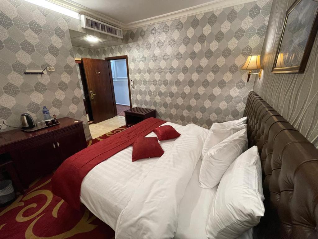 Madison Hotel アンマン エクステリア 写真