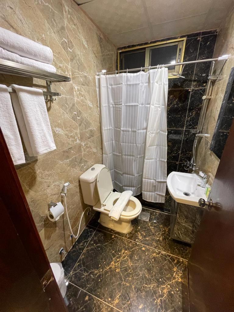 Madison Hotel アンマン エクステリア 写真